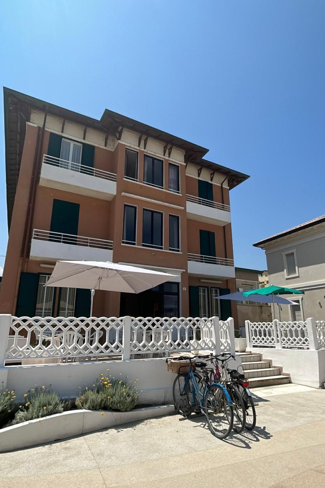 Hotel Bartolini Bellaria-Igea Marina Exterior foto